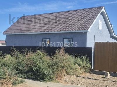 Отдельный дом · 3 комнаты · 90 м² · 8 сот., мкр Балауса, Мкр Еркінқала 2, көше 30 11 — Еркінқала 2, Улица 30, Дом 11 за ~ 15 млн 〒 в Атырау