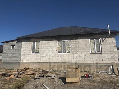 Жеке үй · 4 бөлме · 150 м² · 10 жүзд., Көктал ш/а — Шалқар көшесінің жанында. Аружан магазинінің артқы жағы, бағасы: 35 млн ₸ в Талдыкоргане, мкр Коктал
