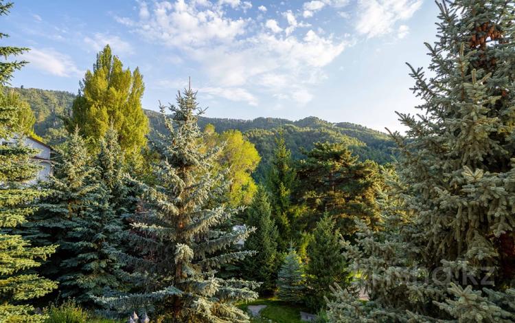 Жеке үй · 7 бөлме · 1300 м² · 48 жүзд., Керей-Жанибек хандар улица 197, бағасы: 5.5 млрд ₸ в Алматы, Медеуский р-н — фото 2