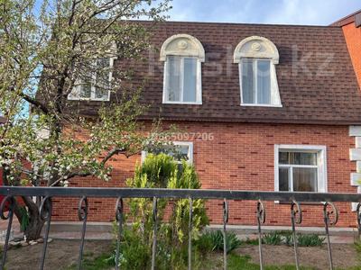 Продажа домов и дачи в Карагандинской обл.: Отдельный дом · 7 комнат · 200 м² · 5 сот., мкр Новый Город, Писарева 50 за 75 млн 〒 Отдельный дом · 7 комнат · 200 м² · 5 сот., мкр Новый Город, Писарева 50 за 75 млн 〒 в Караганде, Казыбек би р-н