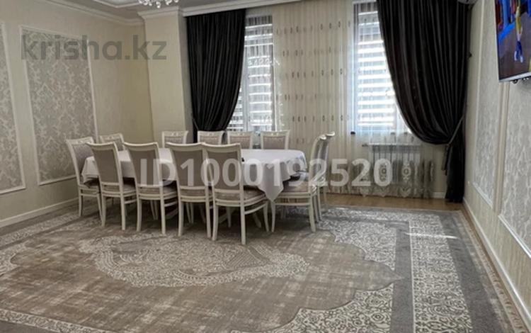 4-комнатная квартира · 137 м² · 2/11 этаж, 16-й мкр 57 за 58 млн 〒 в Актау — фото 2