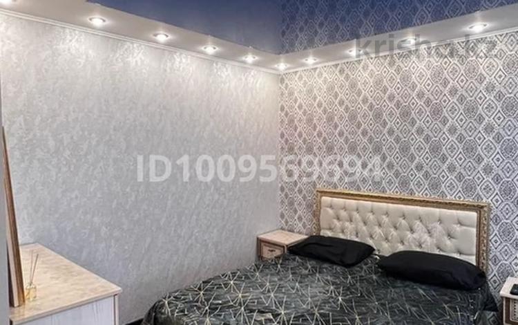 2-бөлмелі пәтер · 45 м² · 2/12 қабат, Жаңа қала ш/а., Нуркен Абдирова 8, бағасы: 12 000 ₸ в Караганде, Казыбек би р-н — фото 2