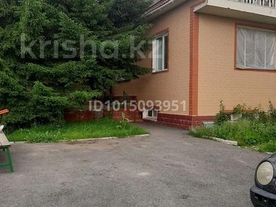 4 комнаты · 220 м² · 1/2 этаж, мкр Таугуль-3 193 — Центральная за 70 000 ₸ в Алматы, Ауэзовский р-н