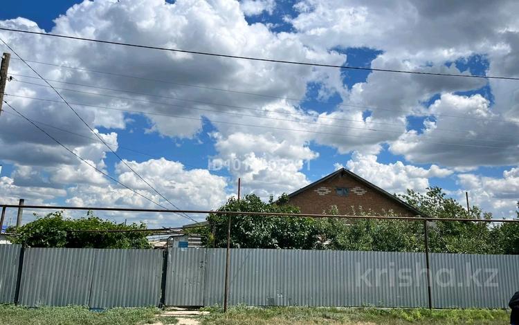 Жеке үй · 4 бөлме · 100 м² · 10 жүзд., Акжайк 4, бағасы: 10 млн ₸ в Пугачеве — фото 2