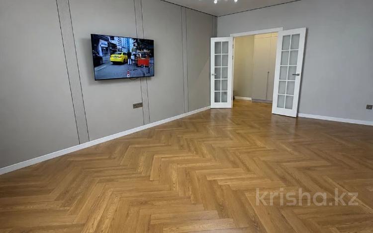 3-бөлмелі пәтер · 91 м² · 5/6 қабат, Бауыржана Момышулы, бағасы: 78 млн ₸ в Алматы, Алатауский р-н — фото 2