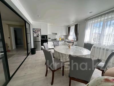Жеке үй · 10 бөлме · 350 м² · 10 жүзд., Жұмыскер ш/а., Саржала Батыр 10, бағасы: 60 млн ₸ в Атырау, мкр Жумыскер