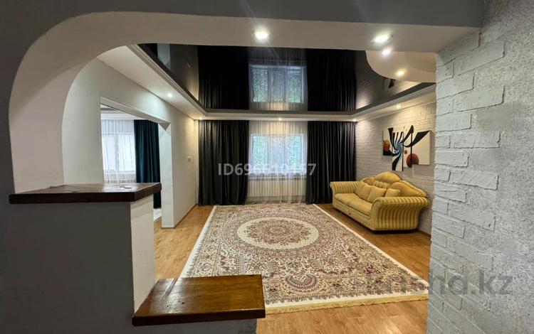 Отдельный дом · 12 комнат · 240 м² · 5 сот., мкр. Зачаганск пгт, Мкр. Зачаганск пгт (Птица фабрика) 18 — Физ.лиц за 30 млн ₸ в Уральске — фото 15
