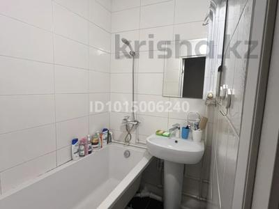 2-бөлмелі пәтер · 44 м² · 4/5 қабат, 16-шағынаудан 21, бағасы: 14 млн ₸ в Караганде, Алихана Бокейханова р-н