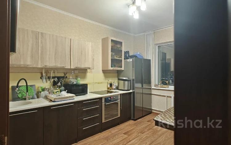 2-комнатная квартира · 60 м² · 9/10 этаж, ул. Сарыарка за 25 млн ₸ в Караганде, Казыбек би р-н — фото 7