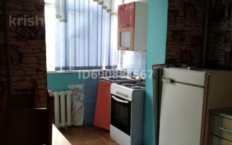 1-бөлмелі пәтер, 30 м², 3/5 қабат, Абай 54 — Автоупраление, бағасы: 7 млн 〒 в  — фото 2