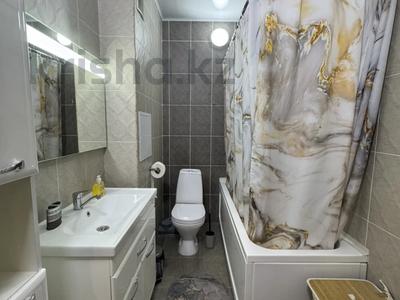 2-комнатная квартира · 73 м² · 3/5 этаж, Проезд Жасоркен 2г за 250 000 〒 в Атырау, мкр Жилгородок