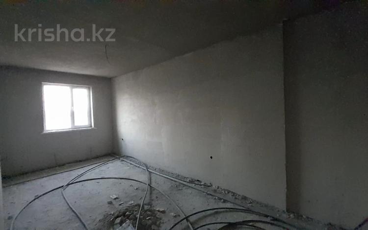 2-комнатная квартира, 64 м², 5/5 этаж, 8мкр за 16.8 млн 〒 в Талдыкоргане — фото 2
