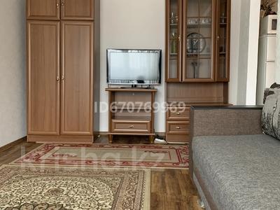 1-комнатная квартира · 32 м² · 5/5 этаж, мкр Казахфильм 8 за 240 000 〒 в Алматы, Бостандыкский р-н