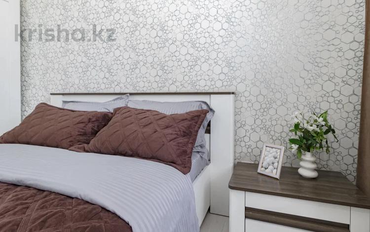 2-комнатная квартира · 50 м² · 5/9 этаж, Камзина 41/1 за 17 000 ₸ в Павлодаре — фото 94