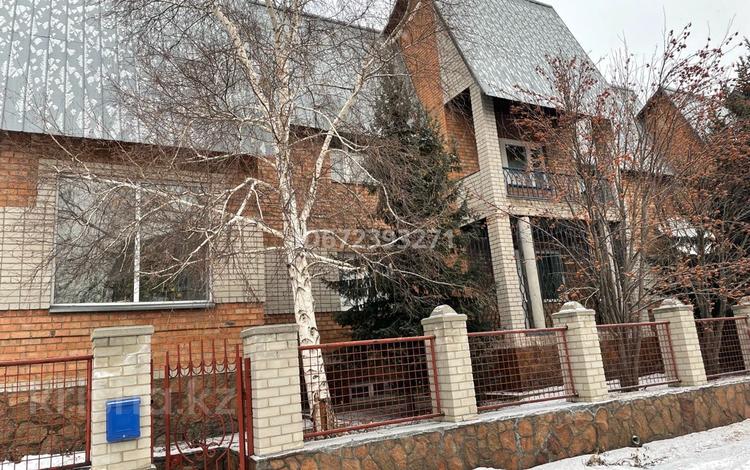 Отдельный дом · 10 комнат · 440 м² · 8 сот., Зодчего за 150 млн ₸ в Усть-Каменогорске — фото 2