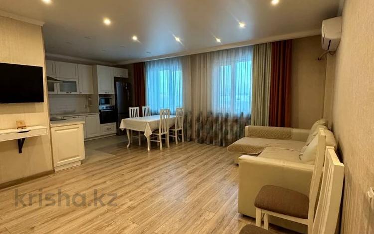 3-комнатная квартира · 96.9 м² · 4/15 этаж, мкр Новый Город, Абая 61/3 за 45 млн ₸ в Караганде, Казыбек би р-н — фото 2