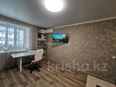 Продажа квартир в Западно-Казахстанской обл.: 1-комнатная квартира · 42 м² · 7/9 этаж, мкр Кадыра Мырза-Али 1 за ~ 15.5 млн 〒 1-комнатная квартира · 42 м² · 7/9 этаж, мкр Кадыра Мырза-Али 1 за ~ 15.5 млн 〒 в Уральске