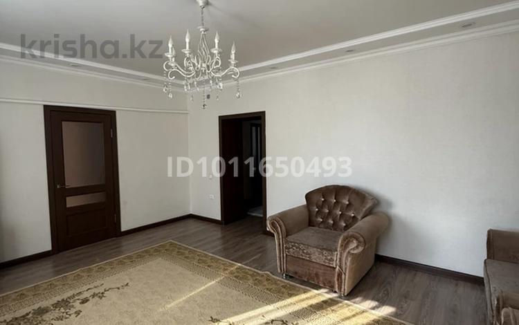 Отдельный дом · 4 комнаты · 120 м² · 30 сот., Жолкен Дүйсенова 12 за 30 млн ₸ в Жанаарка — фото 2