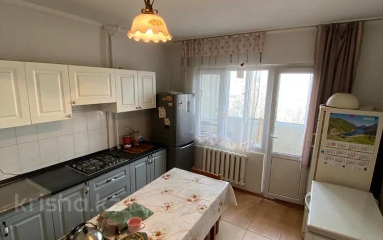 3-комнатная квартира · 78 м² · 8/9 этаж, мкр Жетысу-2 за 46.5 млн ₸ в Алматы, Ауэзовский р-н — фото 2