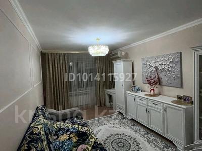 2-комнатная квартира · 56 м² · 5/5 этаж, мкр 8 58/2 — ж/к космос за 19 млн ₸ в Актобе