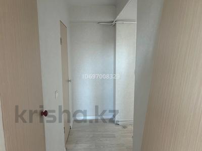 2-бөлмелі пәтер, 69 м², 9/9 қабат, Аль-Фараби 36 — Есенберлина, бағасы: 22 млн 〒 в Усть-Каменогорске, Ульбинский