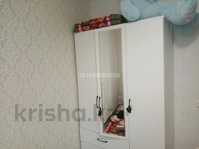 1-бөлмелі пәтер · 15 м² · 2/5 қабат, Сарайшык 55 55, бағасы: 5 млн ₸ в Уральске, мкр Школьник