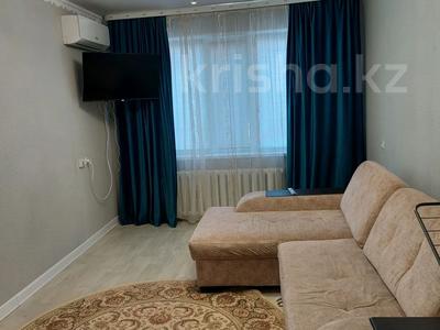 2-комнатная квартира · 52 м² · 1/5 этаж, мкр 8, Братьев Жубановых 289 за 13 000 ₸ в Актобе