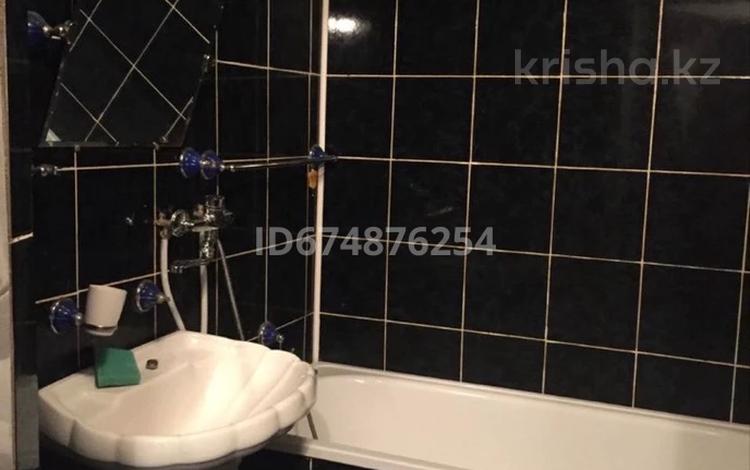 2-комнатная квартира · 42 м² · 2/4 этаж, Жукова 15 за 140 000 ₸ в Уральске — фото 5