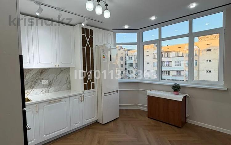 3-комнатная квартира · 73 м² · 8/9 этаж, мкр Аксай-1А — Толе би - Яссауи за 57 млн ₸ в Алматы, Ауэзовский р-н — фото 46