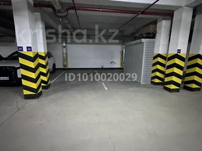 Паркинг · Толе би 44 — Толе Би за 3.2 млн 〒 в Астане, Есильский р-н