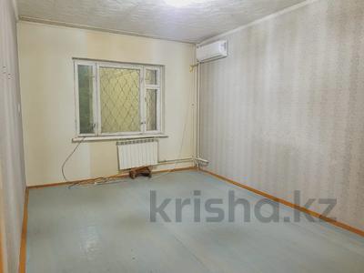 2-комнатная квартира · 51 м² · 2/5 этаж, 10 мкр — Район Кайкармета за 80 000 〒 в Таразе