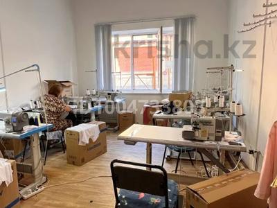 Свободное назначение, офисы, магазины и бутики, склады, общепит, салоны красоты, сельское хозяйство, бани, гостиницы и зоны отдыха, фитнес и спорт, образование, развлечения, кабинеты и рабочие места, студии · 180 м² за 800 000 〒 в Алматы, Бостандыкский р-н