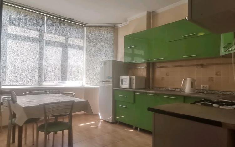 2-комнатная квартира, 57 м², 5/6 этаж помесячно, мкр Кокжиек 13