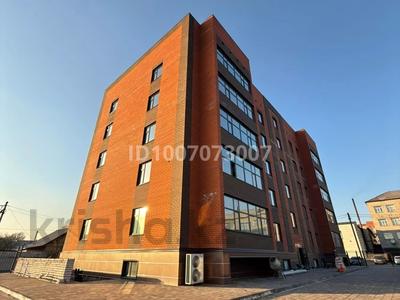 3-комнатная квартира · 89.9 м² · 1/5 этаж, Дулатова 89 — А.Посмакова 64 за ~ 49.4 млн ₸ в Семее
