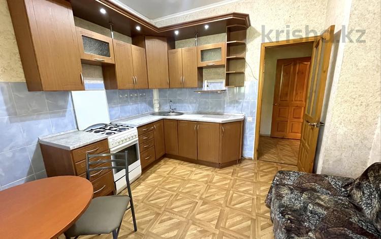 1-комнатная квартира · 43 м² · 5/5 этаж, мкр Аксай-3 — Толе би за 25 млн ₸ в Алматы, Ауэзовский р-н — фото 2