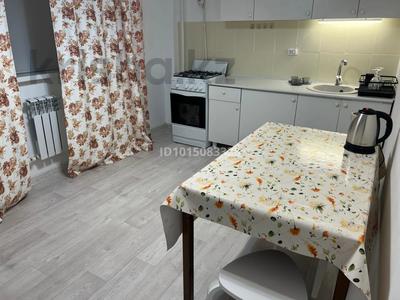 2-бөлмелі пәтер · 54 м² · 3/7 қабат, 10 18, бағасы: 150 000 ₸ в Аксае