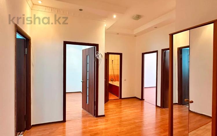 3-комнатная квартира · 90 м² · 4/6 этаж, Крупская 26 за 38.5 млн ₸ в Атырау — фото 6
