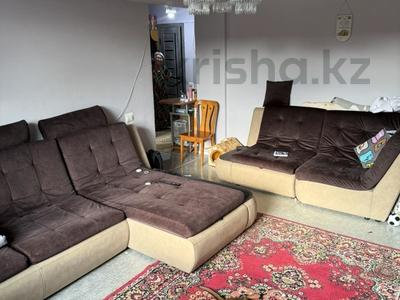 3-комнатная квартира · 80.9 м² · 2/9 этаж, мкр Аксай-3Б 38 за 44 млн ₸ в Алматы, Ауэзовский р-н