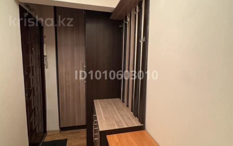 2-комнатная квартира · 45 м² · 1/4 этаж, мкр №1 15 за 250 000 ₸ в Алматы, Ауэзовский р-н — фото 2