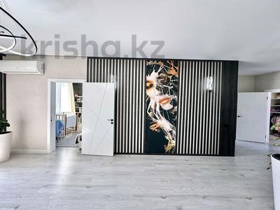 Жеке үй · 7 бөлме · 338.5 м² · 8.5 сот., 19 мкр, 21 улица, бағасы: 120 млн 〒 в Косшы