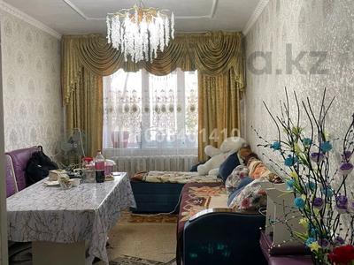 2-бөлмелі пәтер · 56 м² · 2/5 қабат, Жанадаур, Алтынсарина 5, бағасы: 17.5 млн 〒 в Алатау