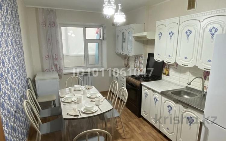 3-комнатная квартира · 80 м² · 3/5 этаж, мкр. Зачаганск пгт, Азербайджанская 50 — Алтын ұя ресторан қасы за 26 млн ₸ в Уральске — фото 2