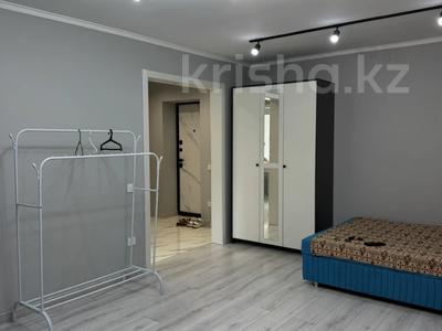 1-комнатная квартира · 40 м² · 1/5 этаж, Мкр. Астана 5 за 150 000 ₸ в Уральске