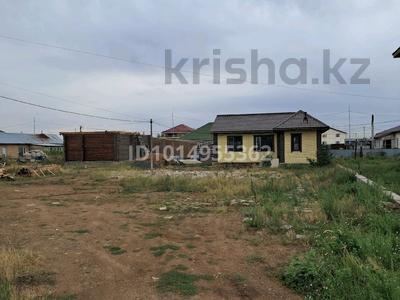 Отдельный дом · 2 комнаты · 50 м² · 10 сот., мкр Уркер 6 — Жанболат батырмен Сыпатай батыр за 42 млн ₸ в Астане, Нура р-н