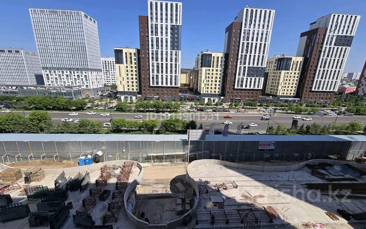 4-комнатная квартира · 147 м² · 7/13 этаж, Мангилик Ел 57 за 159 млн ₸ в Астане, Есильский р-н — фото 3
