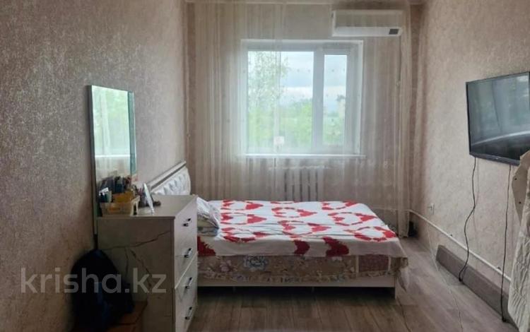 2-комнатная квартира, 36 м², 2/3 этаж помесячно, Абая за 90 000 〒 в Талдыкоргане — фото 2