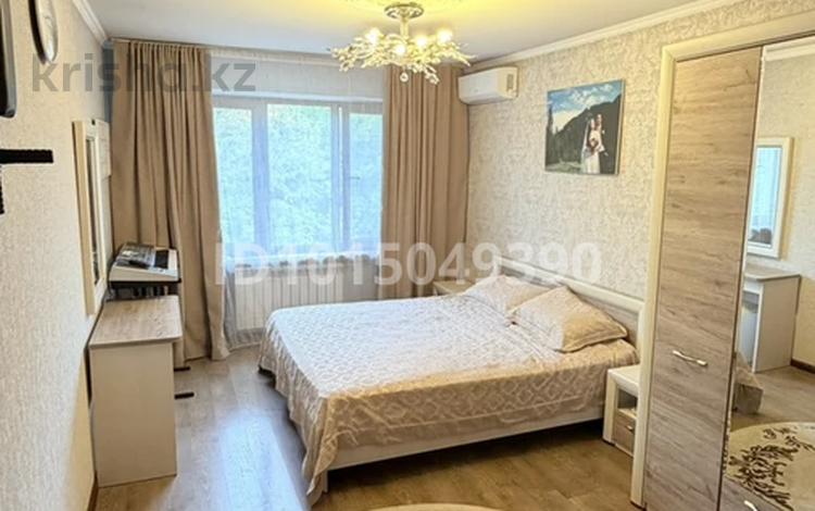 3-бөлмелі пәтер · 65.3 м² · 5/6 қабат, Айнабұлақ-1 ш/а. 12, бағасы: 45 млн ₸ в Алматы, Жетысуский р-н — фото 2