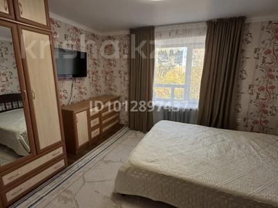 2-бөлмелі пәтер · 53.3 м² · 4/5 қабат, Ул.Момышулы 12/2 73 — Сзади магазина Анастасия, бағасы: 5 млн ₸ в Приозёрске