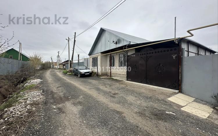 Жеке үй · 3 бөлме · 100 м² · 4 сот., Шевченко 151 — Петровская, бағасы: 41 млн ₸ в Уральске, мкр Школьник — фото 2