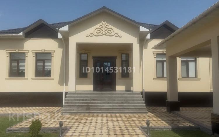 Жеке үй · 5 бөлме · 230 м² · 8 жүзд., Самал-3 ш/а., ул Ақ биік 13 — Пл Алматинской трассе, бағасы: 95 млн ₸ в Шымкенте, Абайский р-н — фото 2